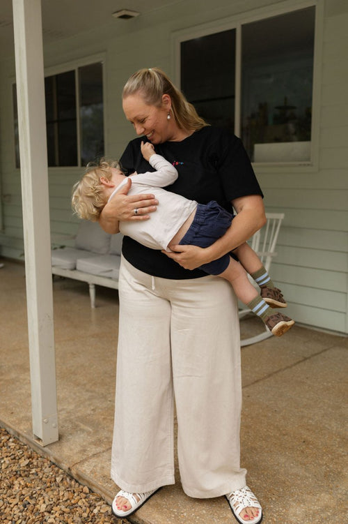Black Breastfeeding Tee - Rumi and SolRumi and SolShirts